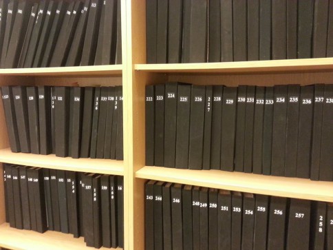 Dalis iš maždaug 700 tomų bylos medžiagos. 1 tomą sudaro maždaug 200 puslapių.